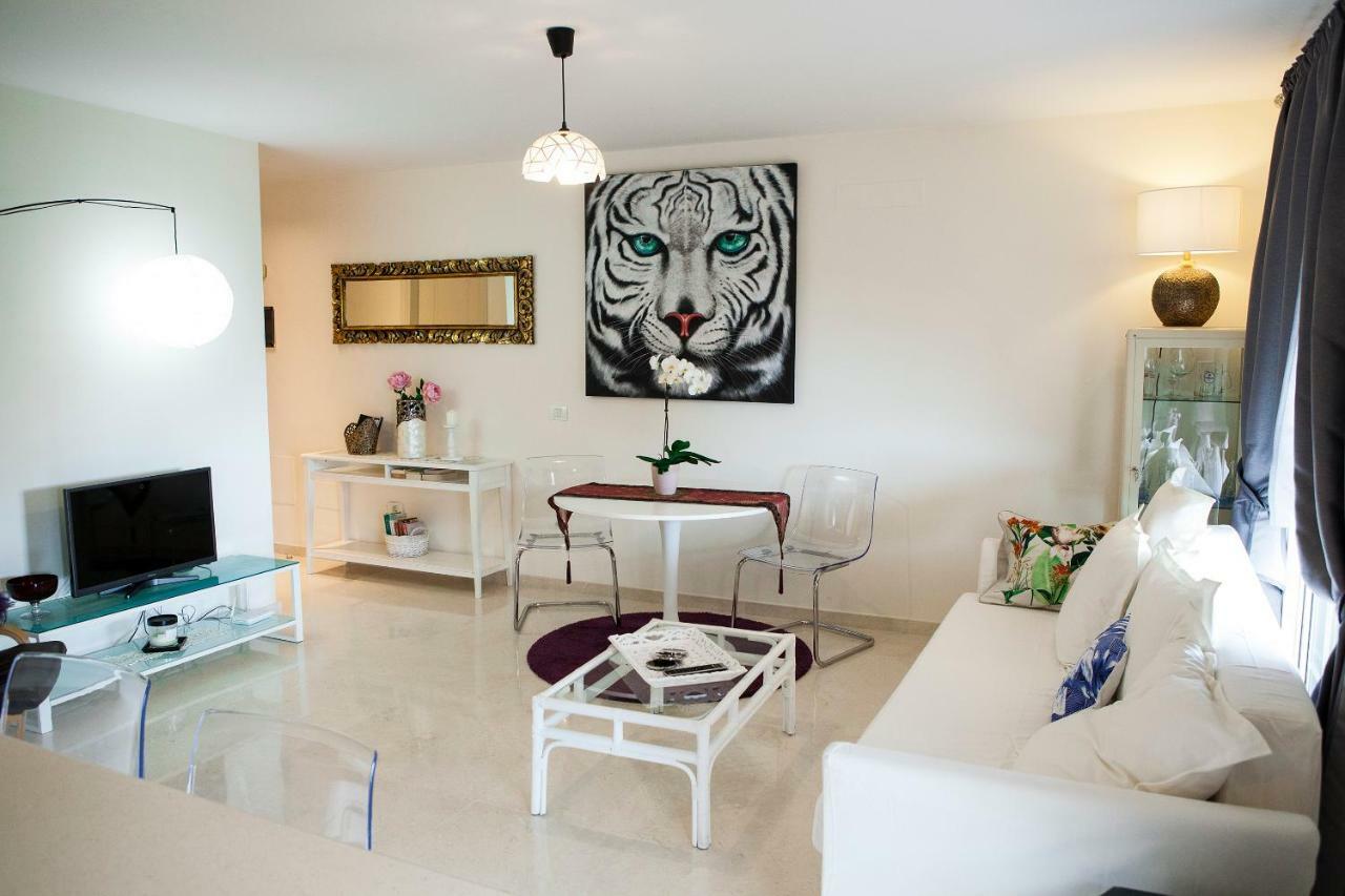 Duplex 2 Bedrooms For You With Air Conditioner بالم مار المظهر الخارجي الصورة